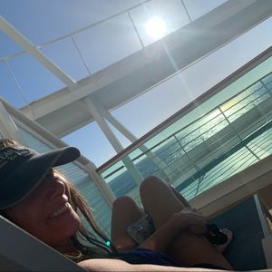 Meet your Posher, Laura